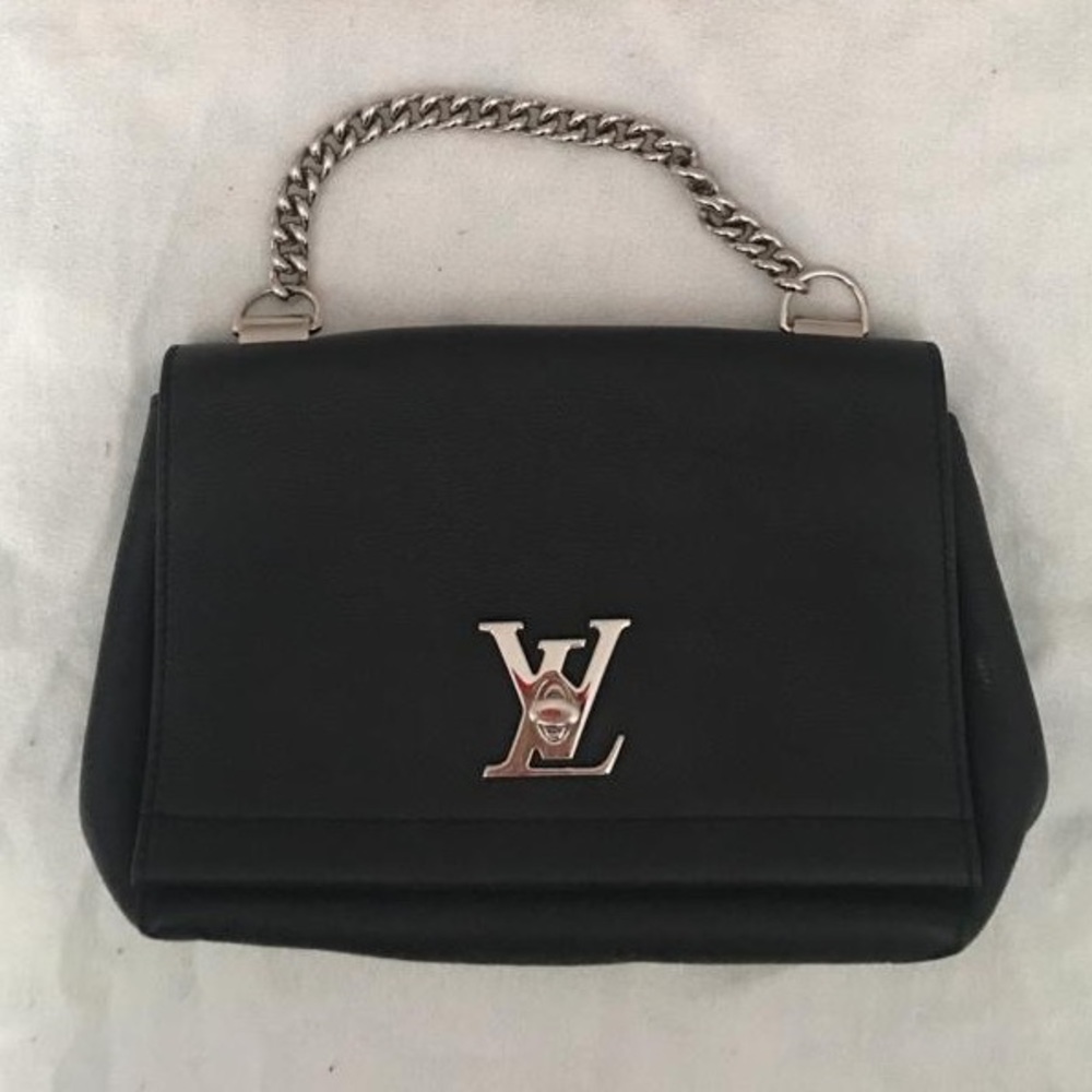 AUTHENTIC Louis Vuitton